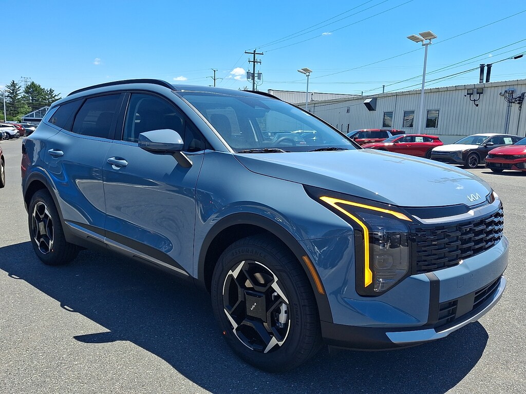 New 2026 Kia Sportage Hybrid EX SUV