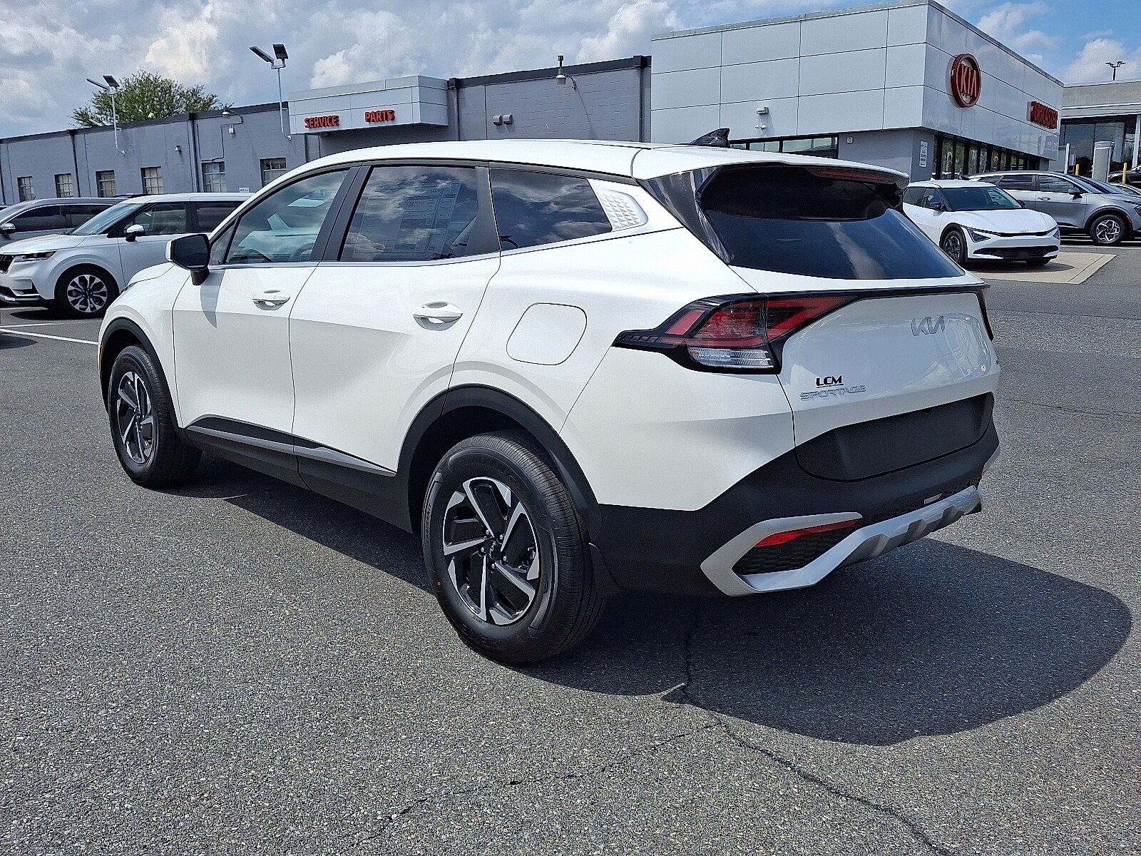 2025 Kia Sportage Hybrid LX photo 4