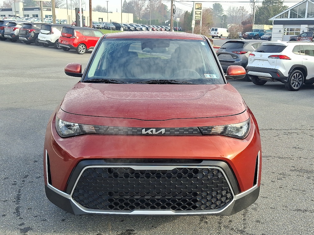 Certified 2023 Kia Soul LX Hatchback