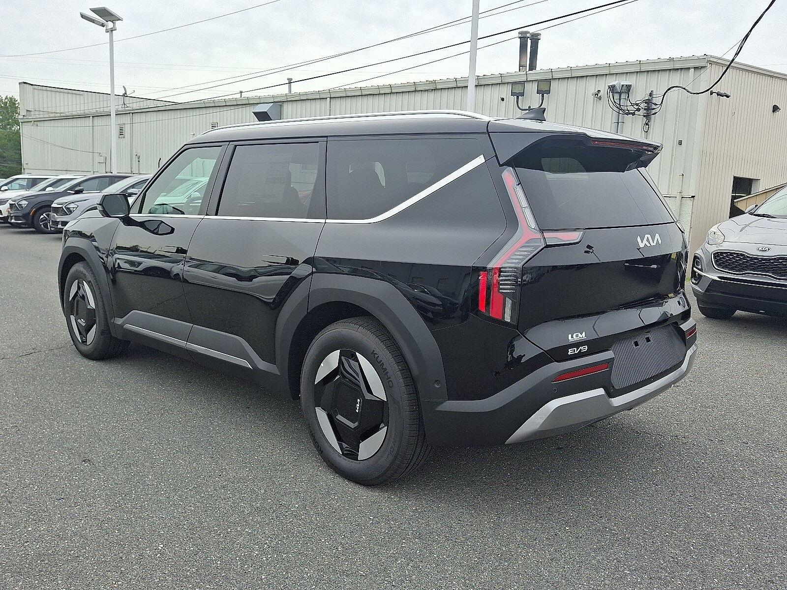 2026 Kia EV9 Wind photo 4