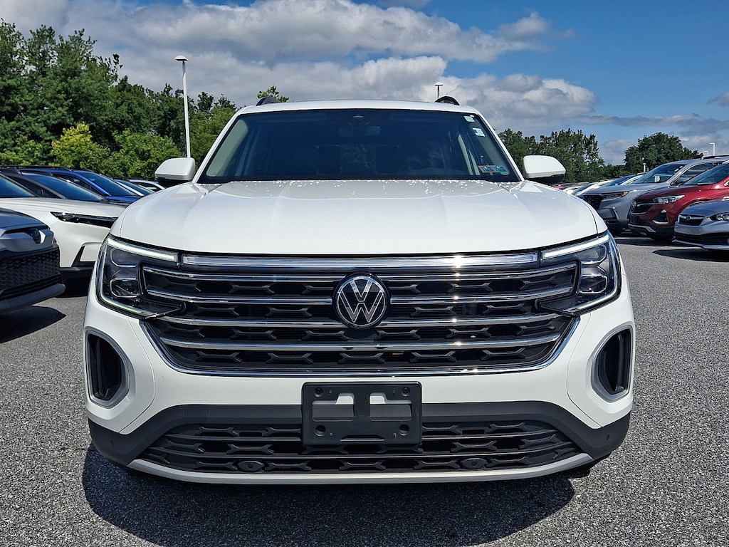 Used 2024 Volkswagen Atlas 2.0T SE w/Technology SUV