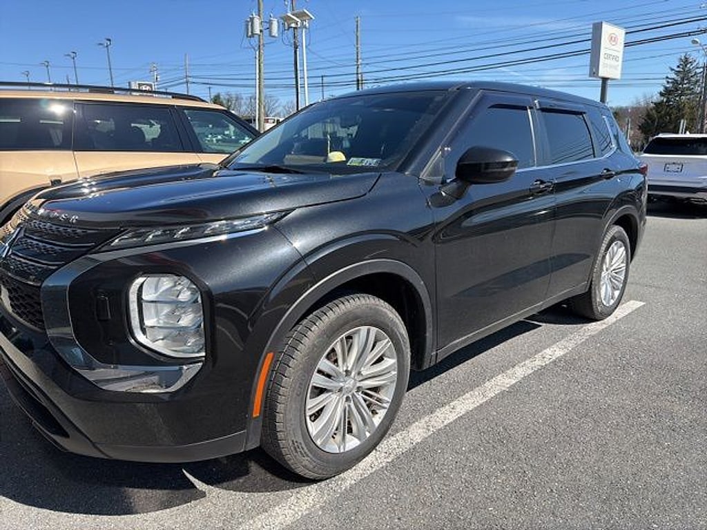 Used 2022 Mitsubishi Outlander ES CUV