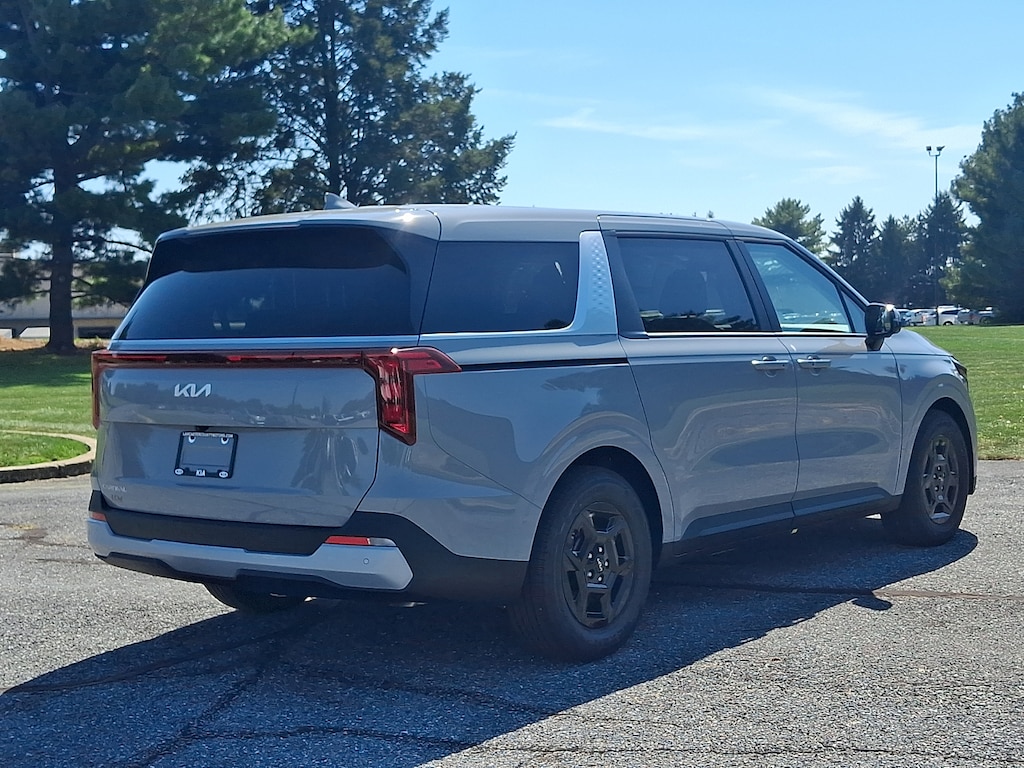New 2027 Kia Carnival LX Van Passenger Van