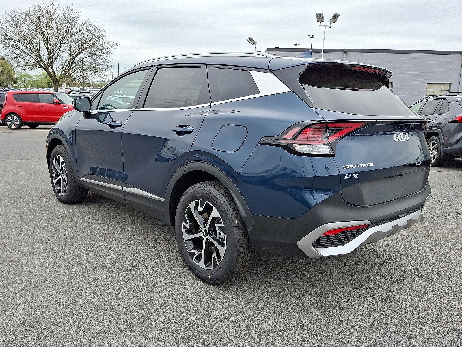2025 Kia Sportage Hybrid EX photo 4