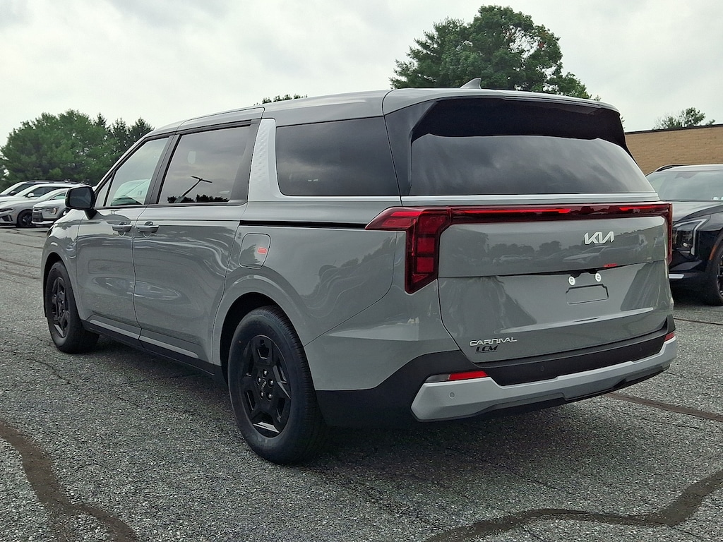 New 2027 Kia Carnival LXS Van Passenger Van