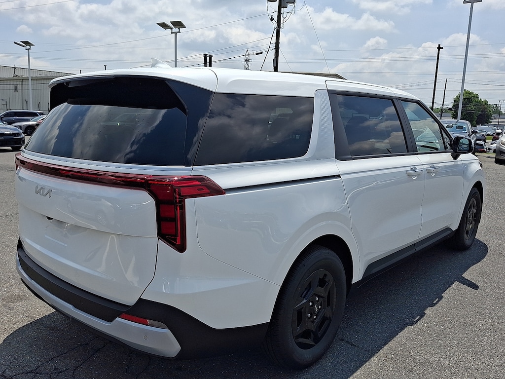 New 2026 Kia Carnival LX Van Passenger Van