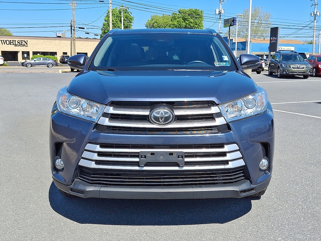 Used 2017 Toyota Highlander XLE V6 SUV