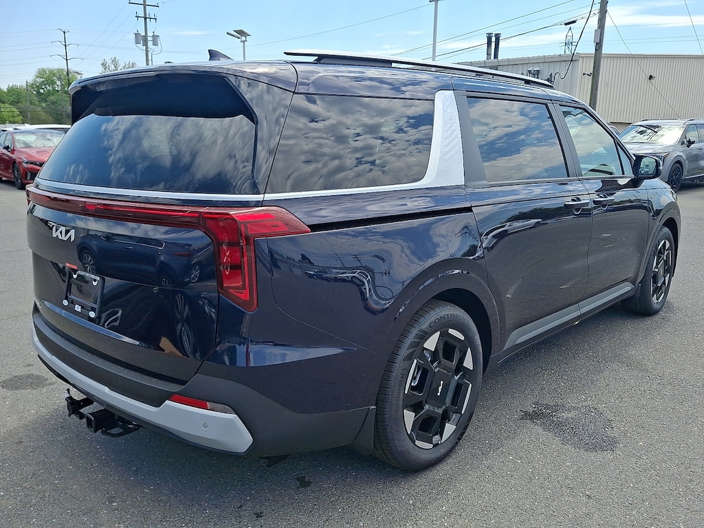 New 2026 Kia Carnival EX Van Passenger Van