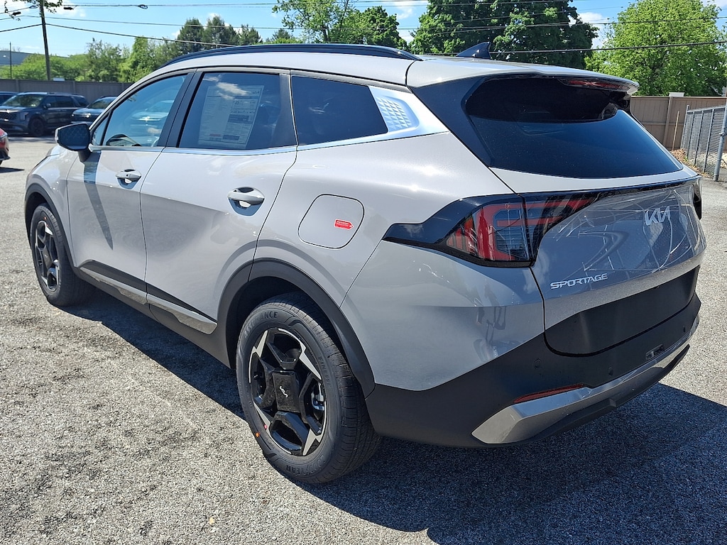 New 2026 Kia Sportage Hybrid EX SUV