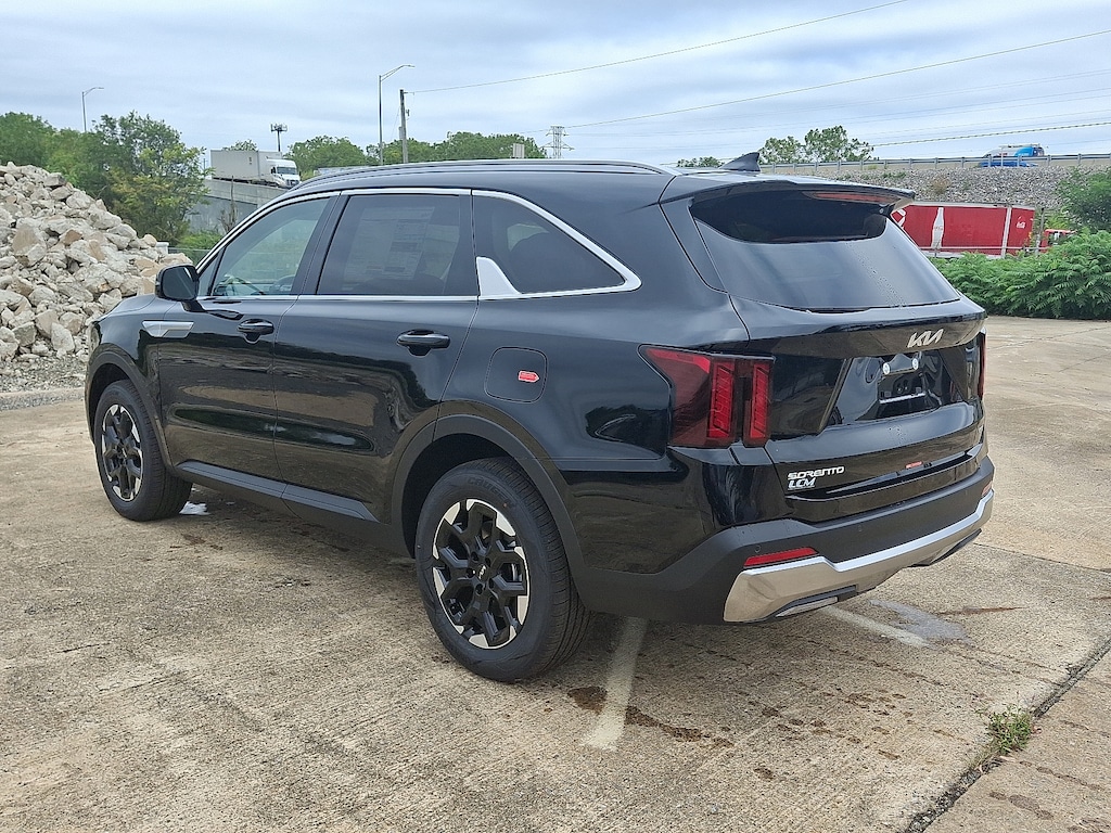 New 2026 Kia Sorento S SUV