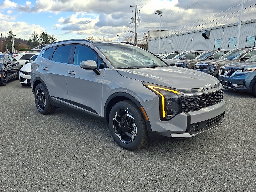 New 2026 Kia Sportage Hybrid EX SUV