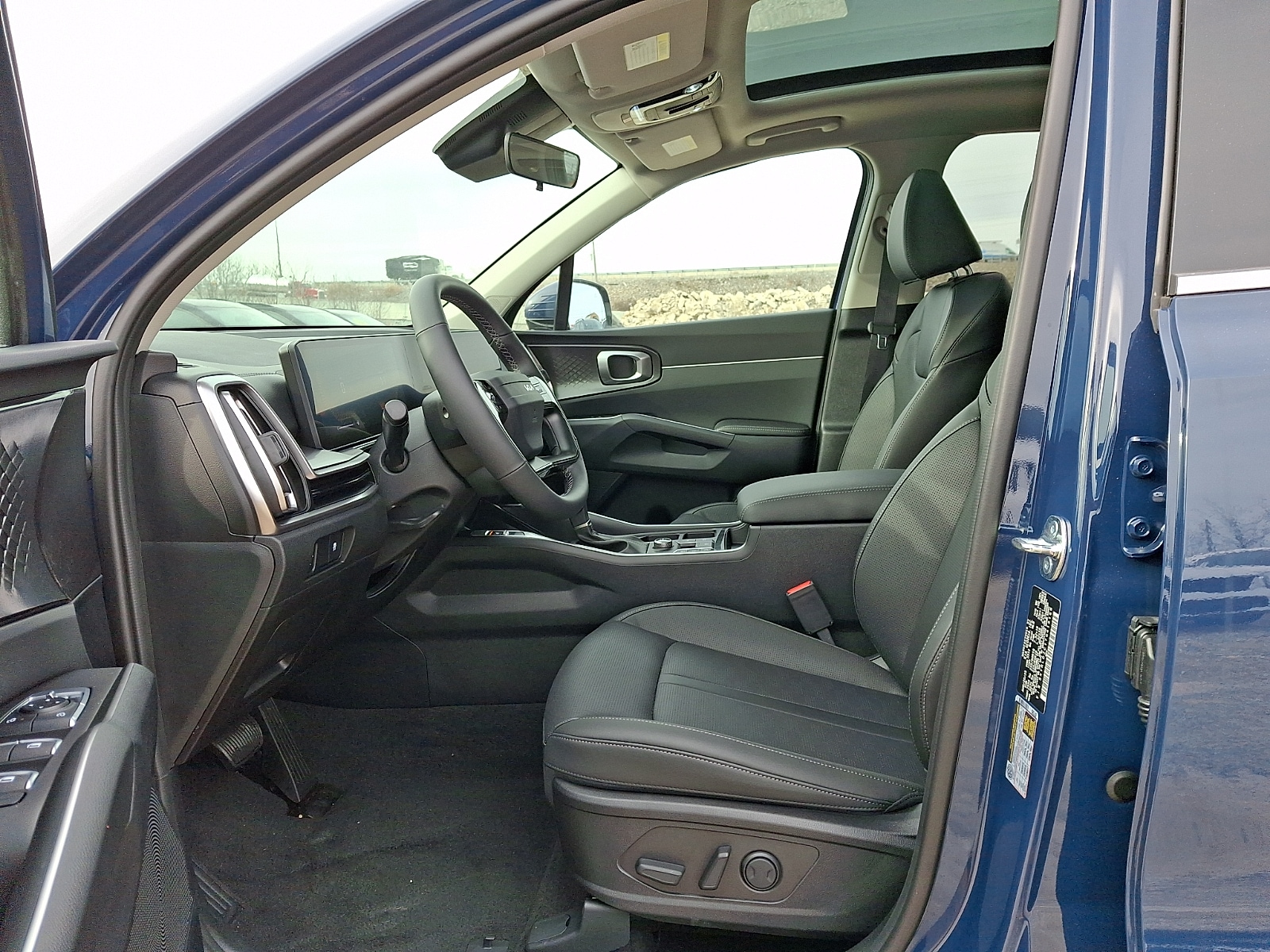 2026 Kia Sorento S - Photo 9