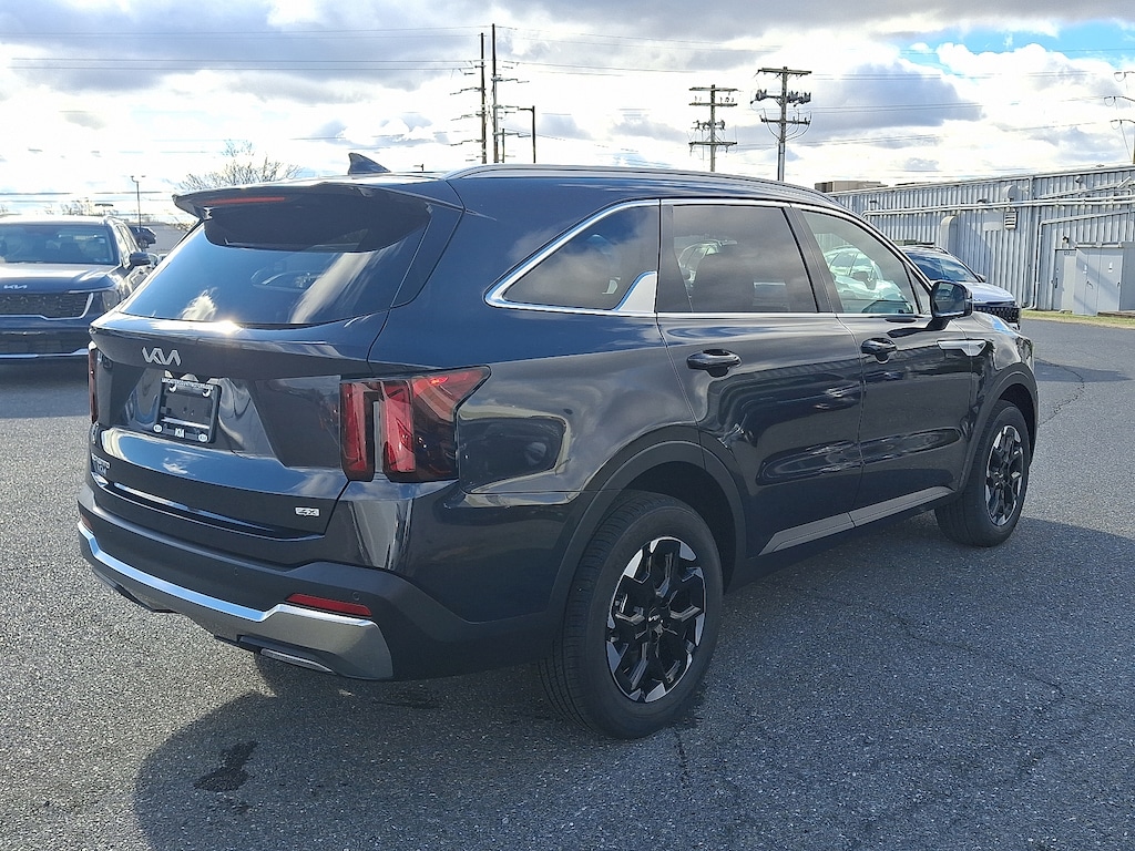 New 2026 Kia Sorento S SUV