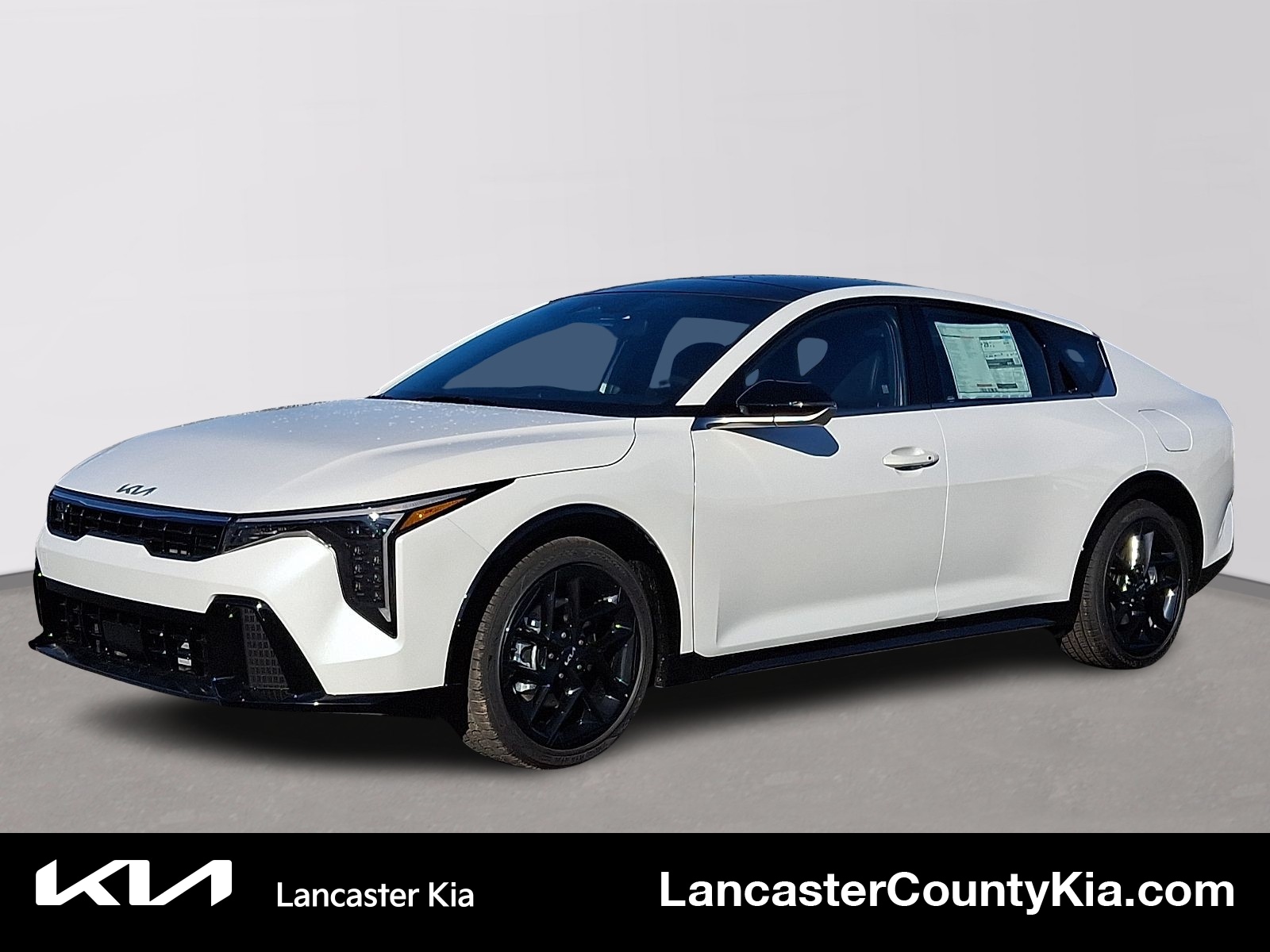 2025 Kia K4 GT-Line Turbo's photo