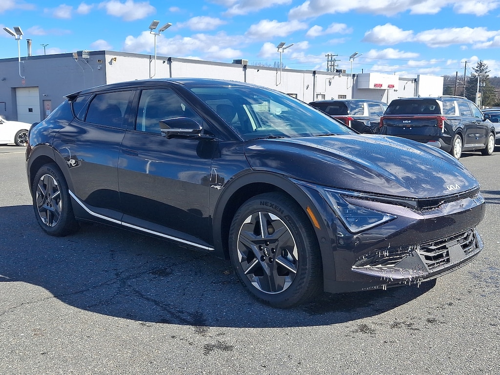 New 2025 Kia EV6 Light Long Range SUV