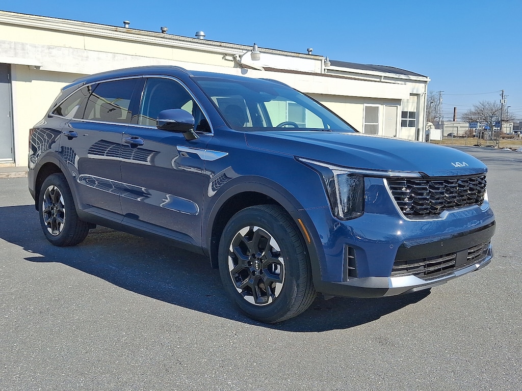 New 2026 Kia Sorento S SUV