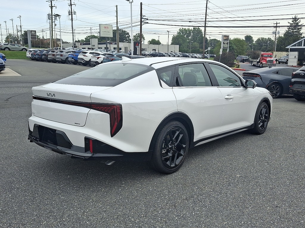 New 2025 Kia K4 GT-Line Turbo Sedan