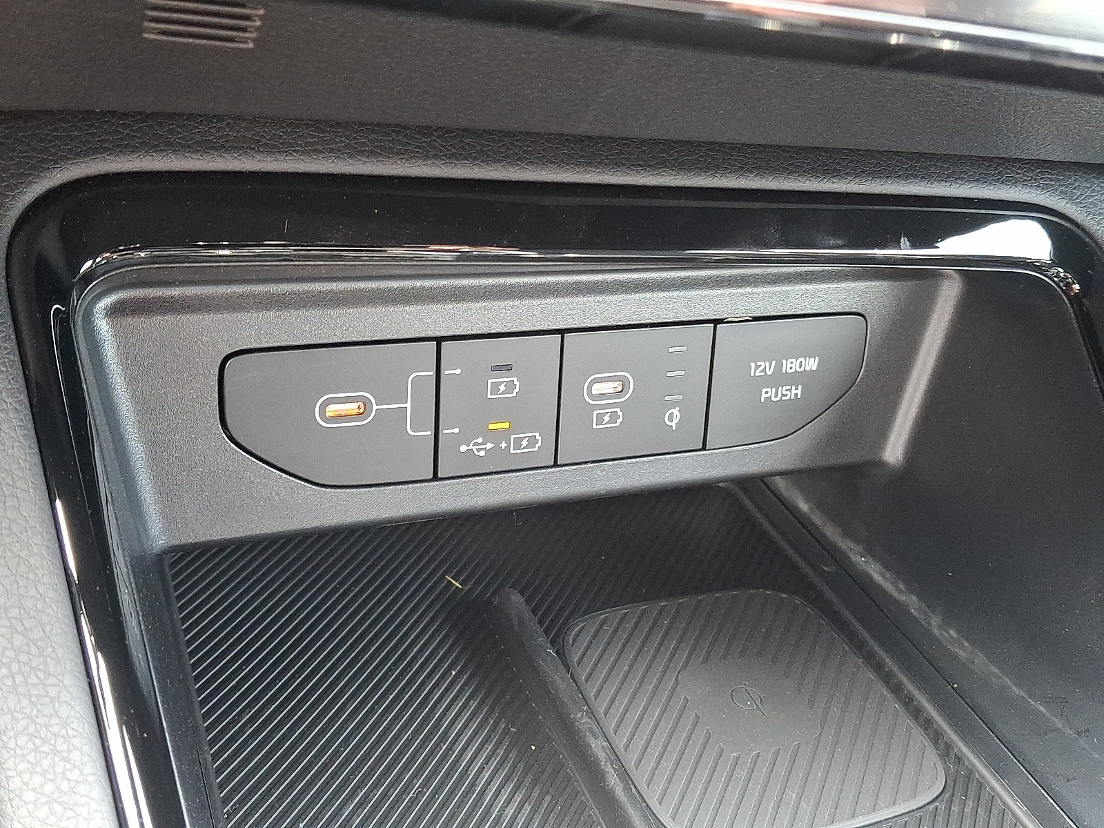 2026 Kia K5 GT-Line - Photo 16