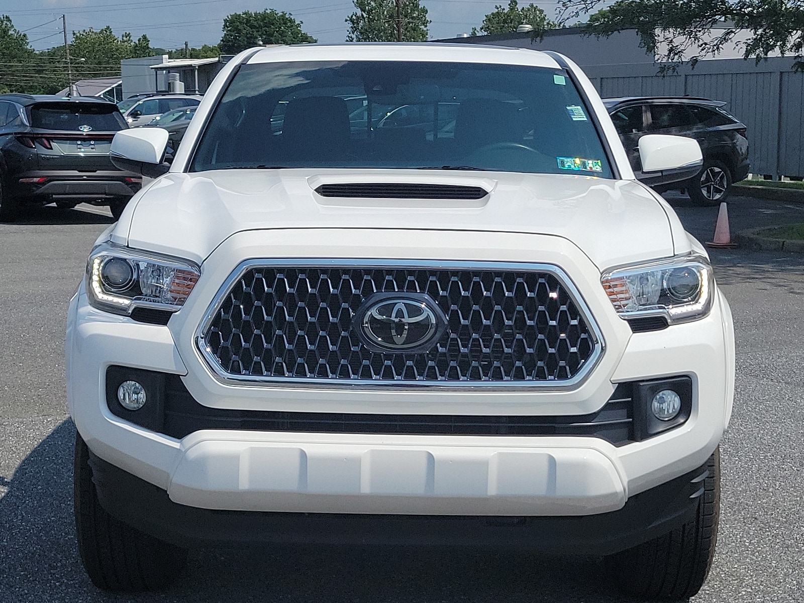 Used 2019 Toyota Tacoma TRD Sport with VIN 3TMCZ5AN2KM274648 for sale in East Petersburg, PA