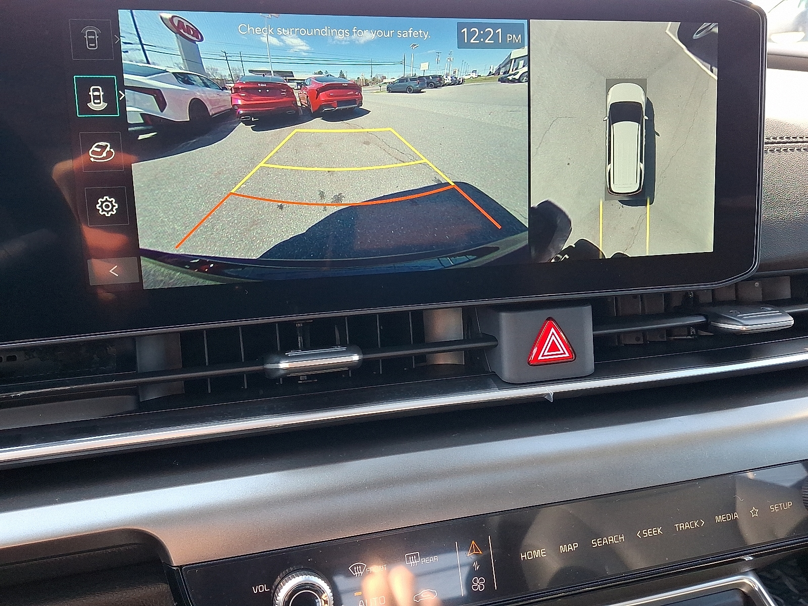 2025 Kia Carnival SX Prestige - Photo 14