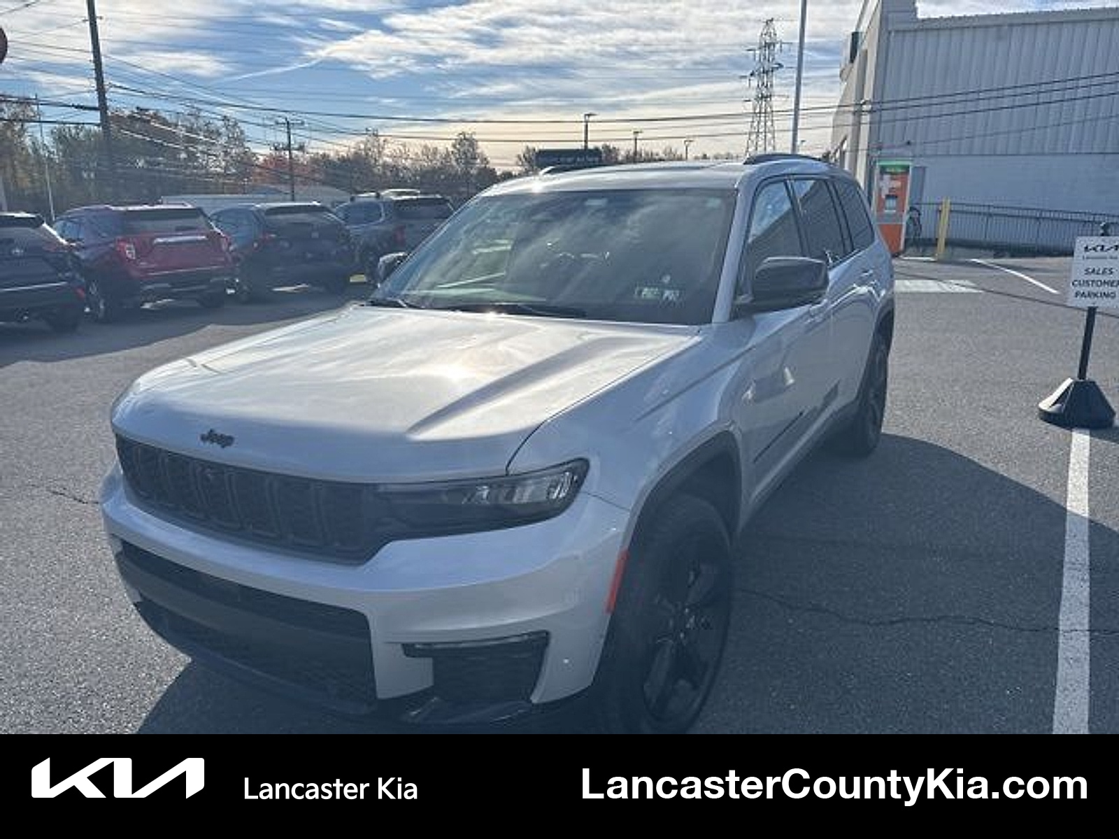 2023 Jeep Grand Cherokee L Limited's photo