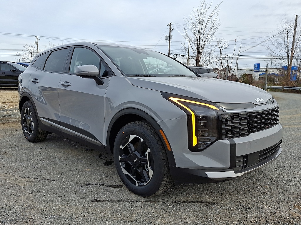 New 2026 Kia Sportage Hybrid S SUV