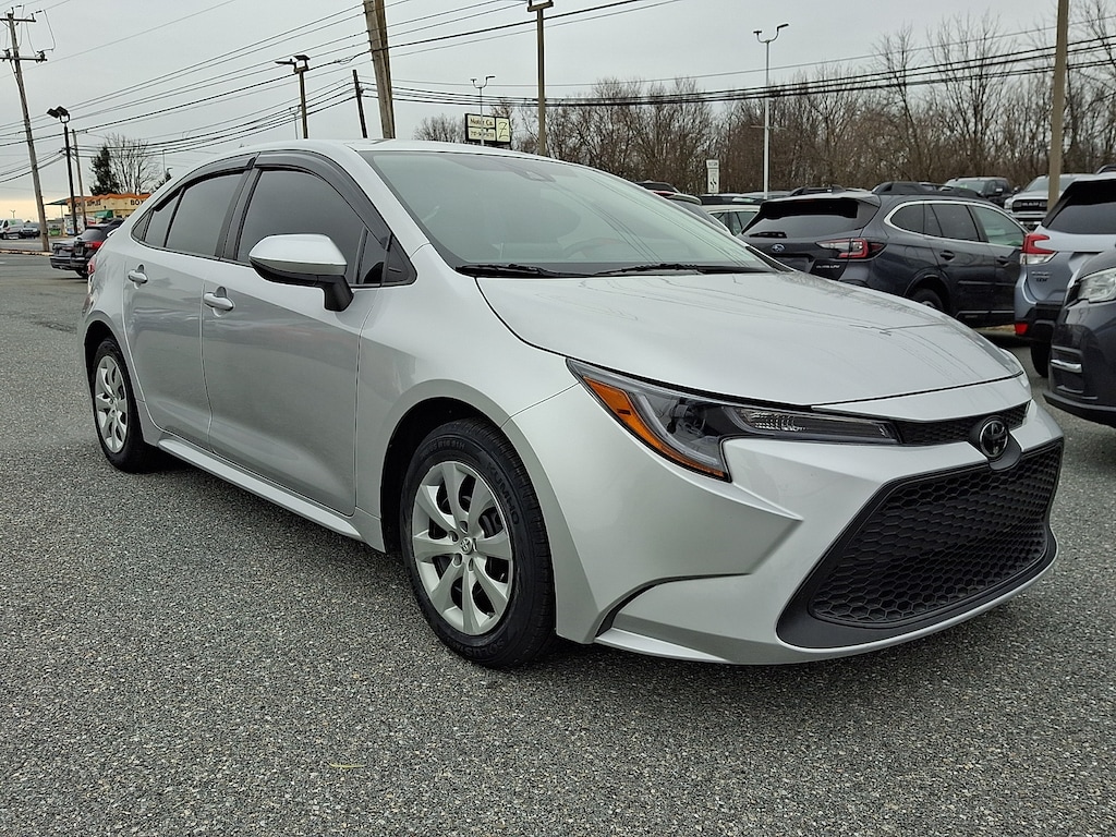 Used 2020 Toyota Corolla LE Sedan