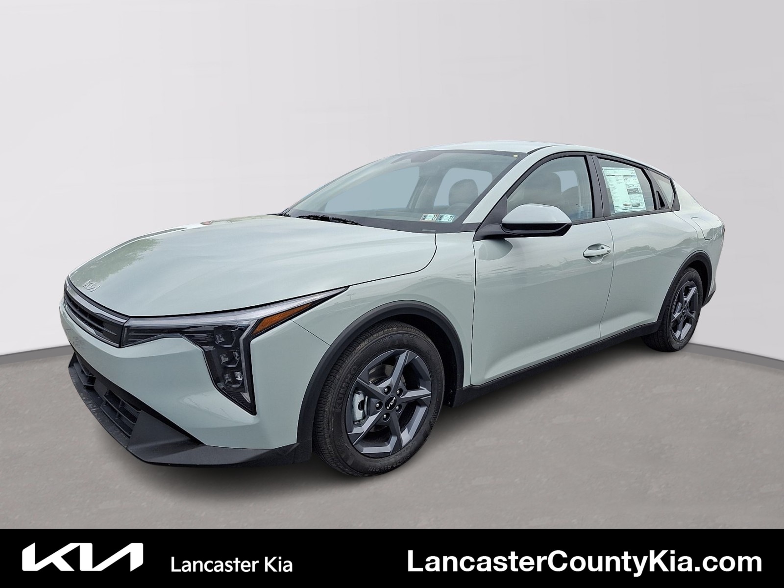 2026 Kia K4 LXS AT's photo