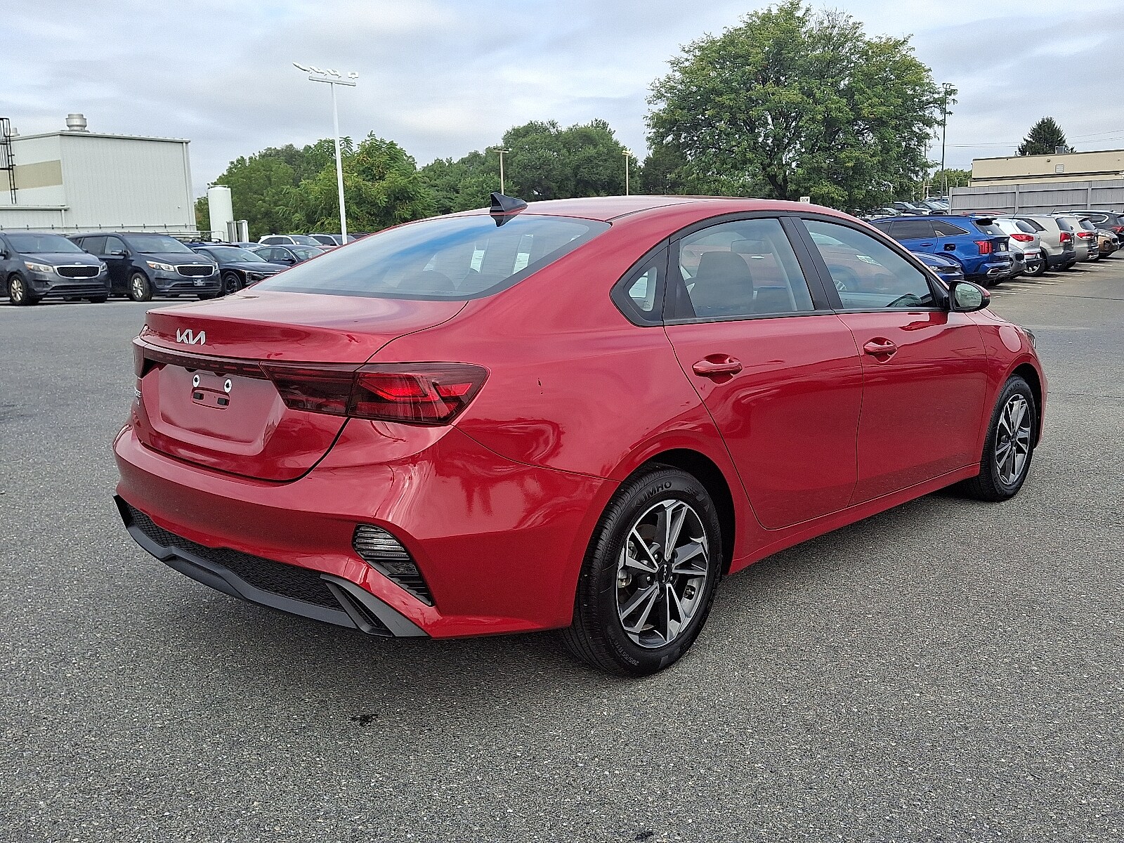2024 Kia Forte LXS photo 4