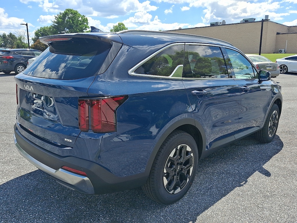 New 2026 Kia Sorento S SUV