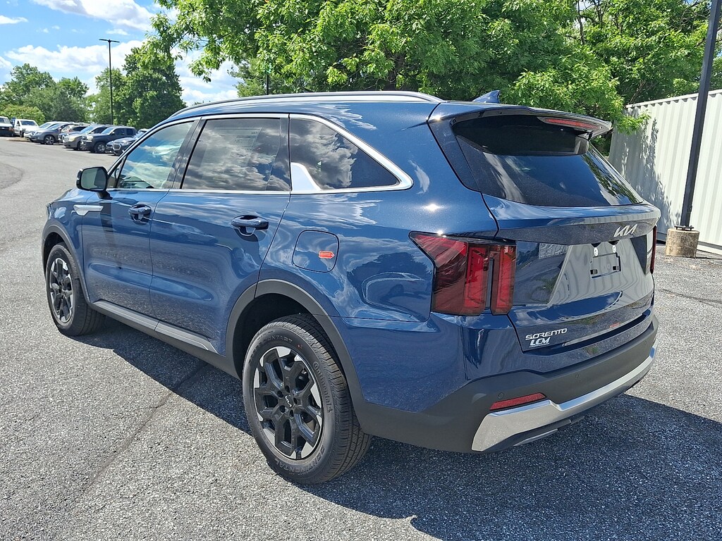 New 2026 Kia Sorento S SUV