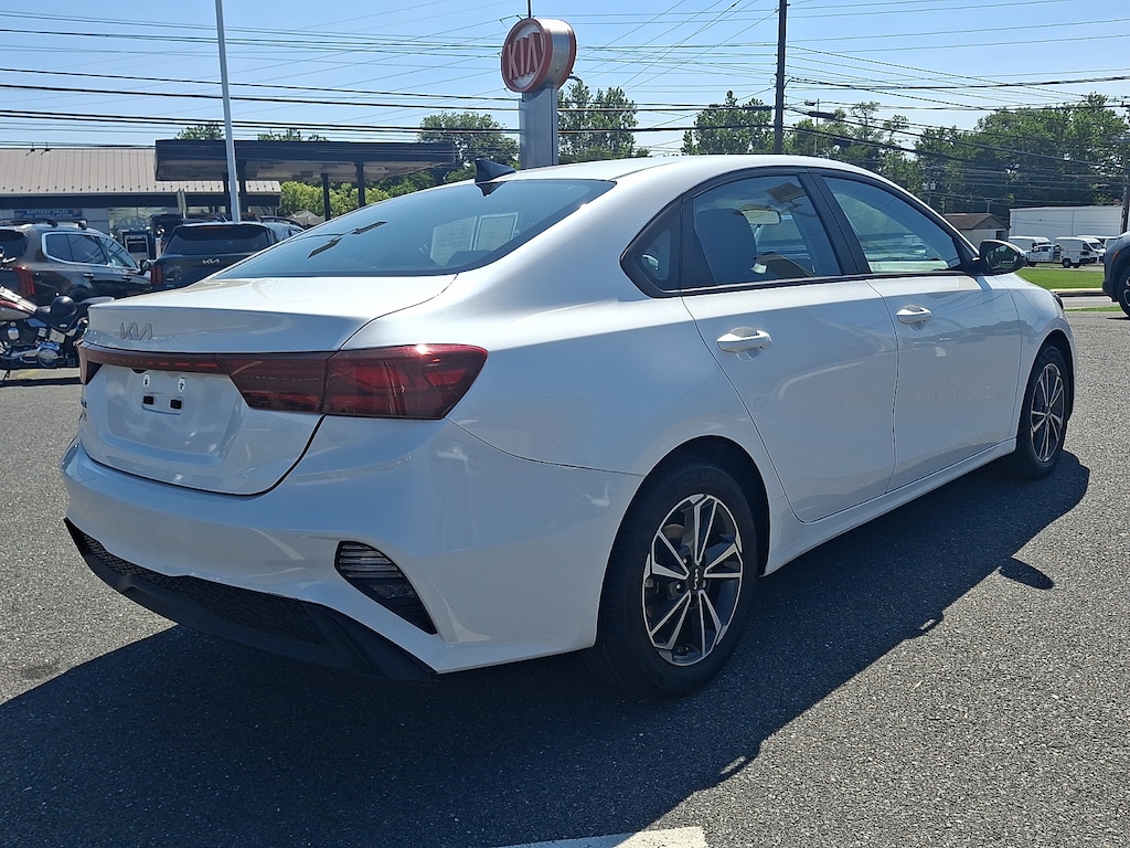 Certified 2022 Kia Forte LXS Sedan