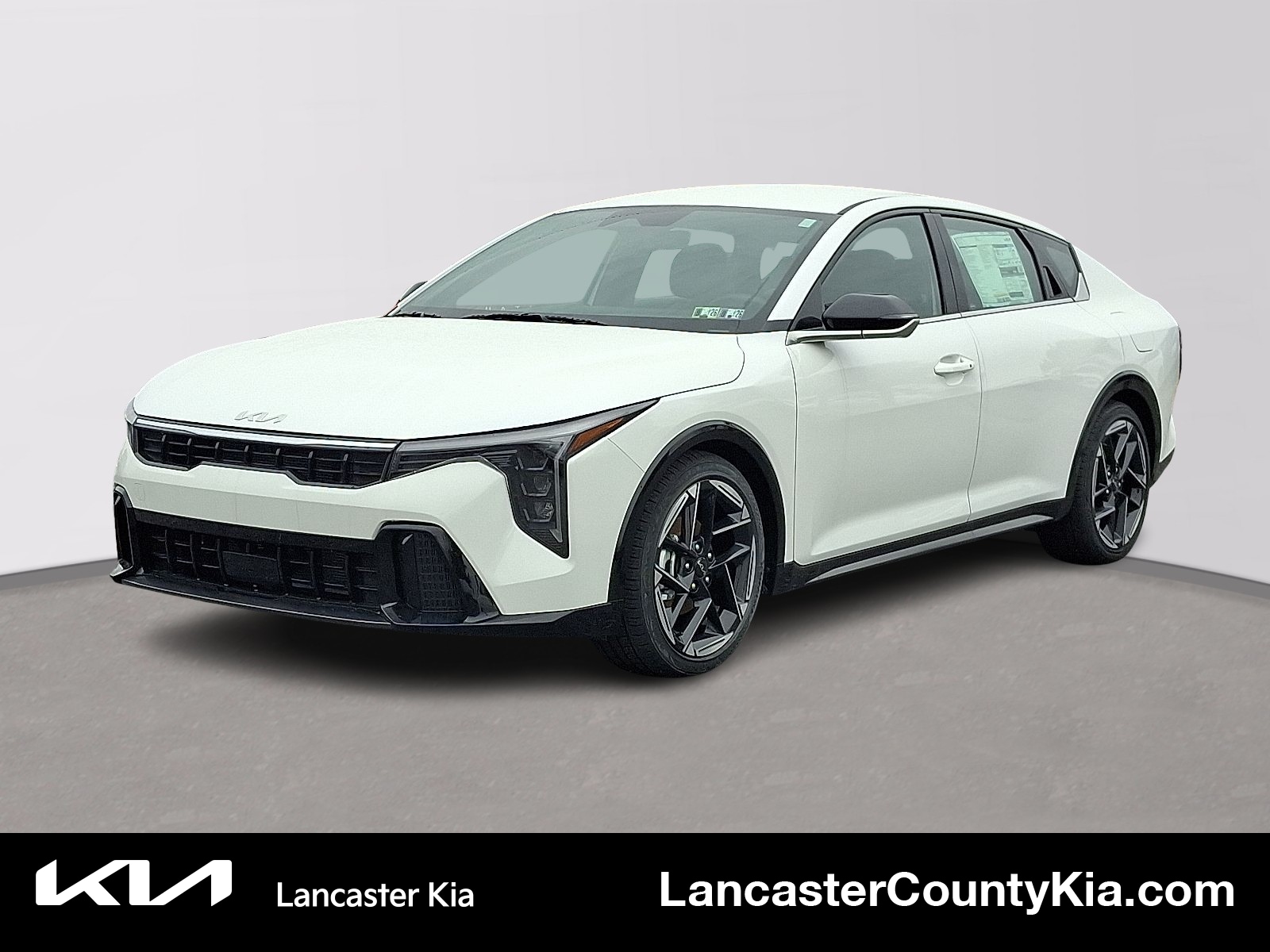 2025 Kia K4 GT-Line's photo