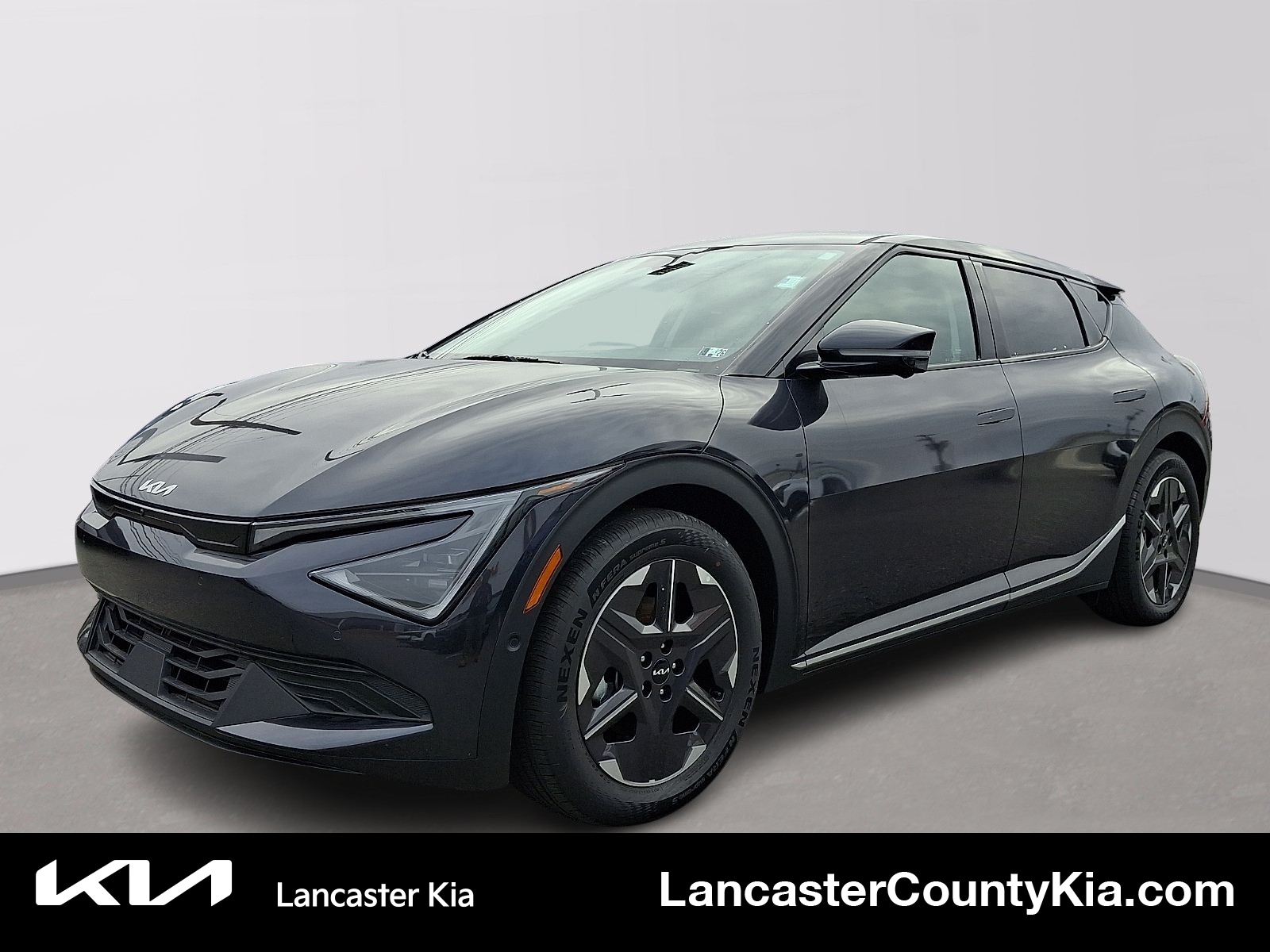 2025 Kia EV6 Light L/R's photo