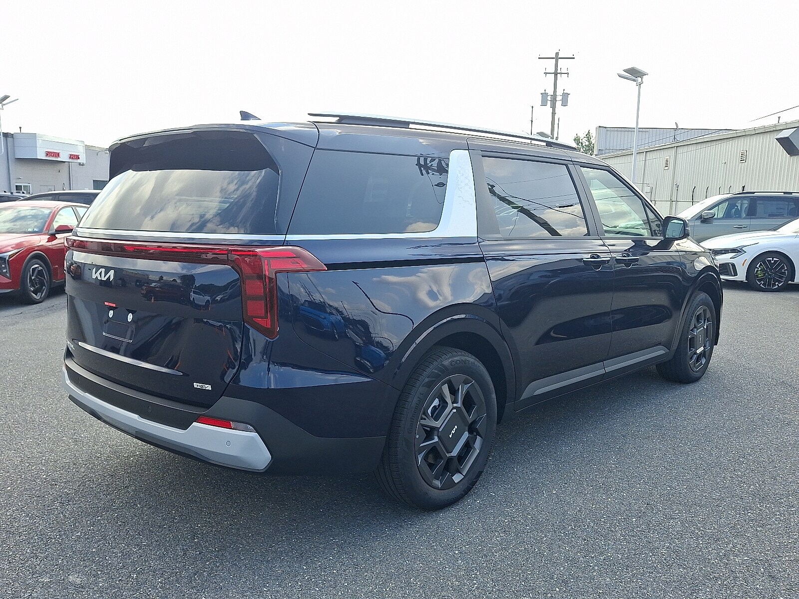 2026 Kia Carnival EX photo 3