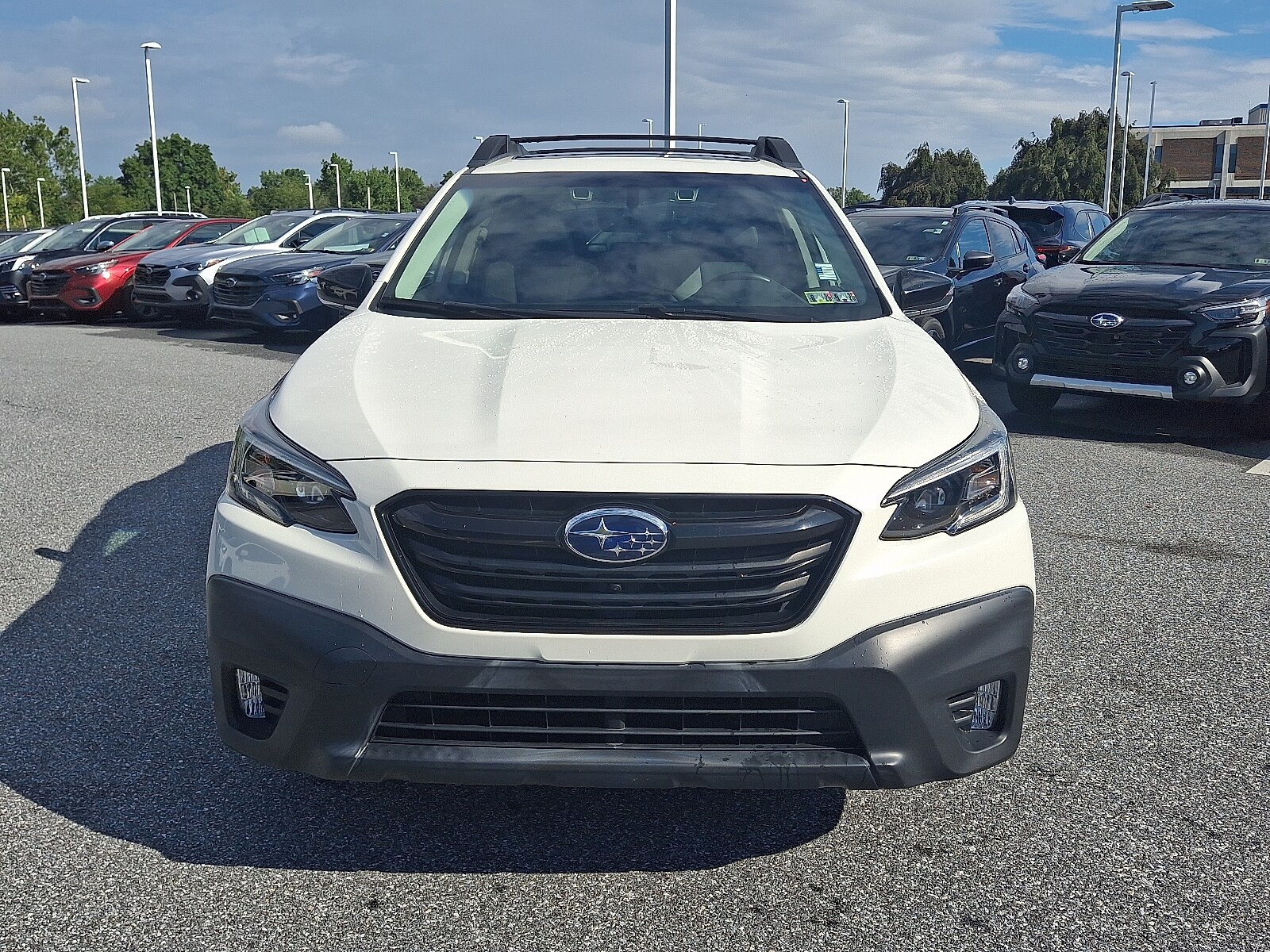 2020 Subaru Outback Onyx Edition XT photo 2