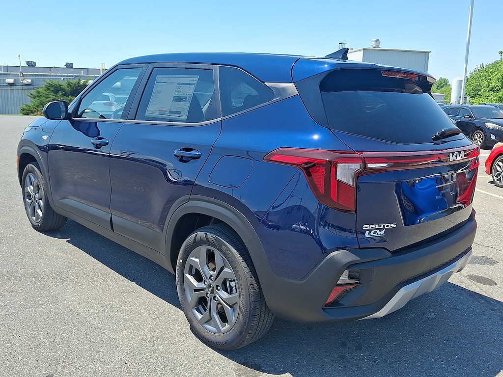 New 2026 Kia Seltos LX SUV