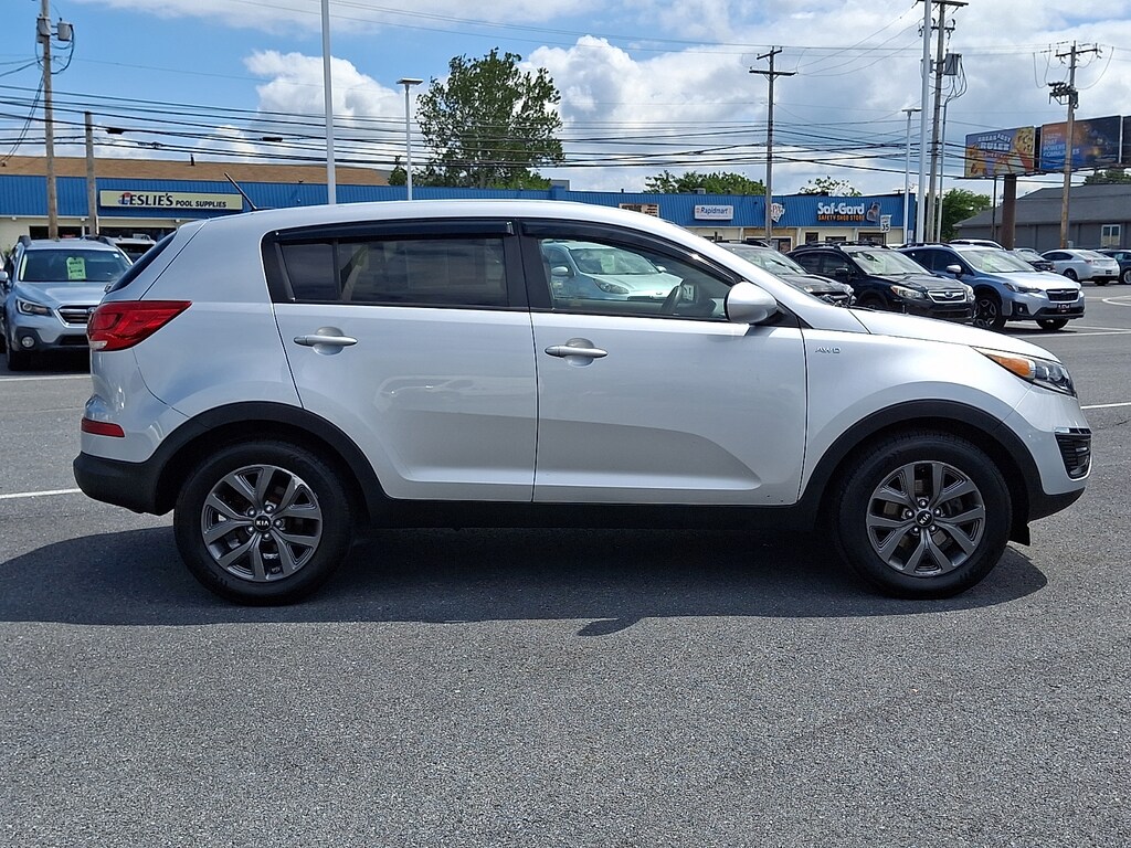 Used 2016 Kia Sportage LX AWD SUV