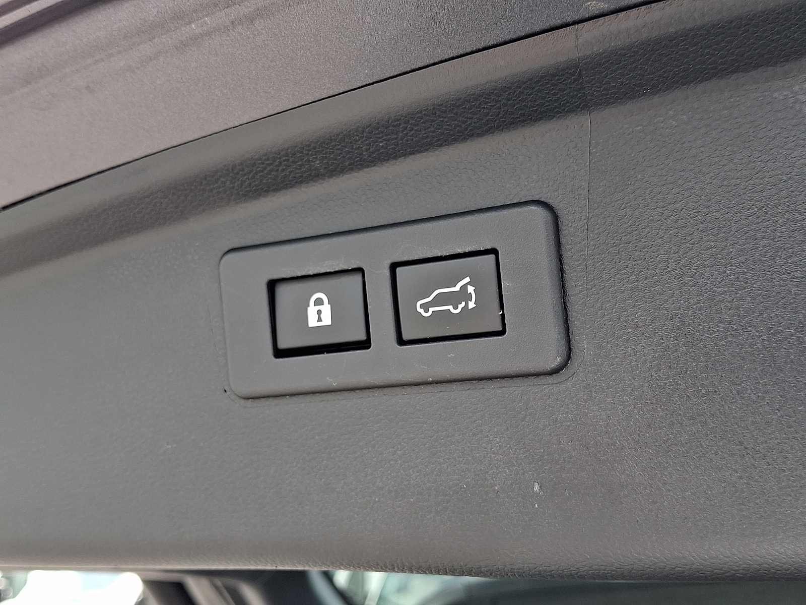 2020 Subaru Outback Limited - Photo 30