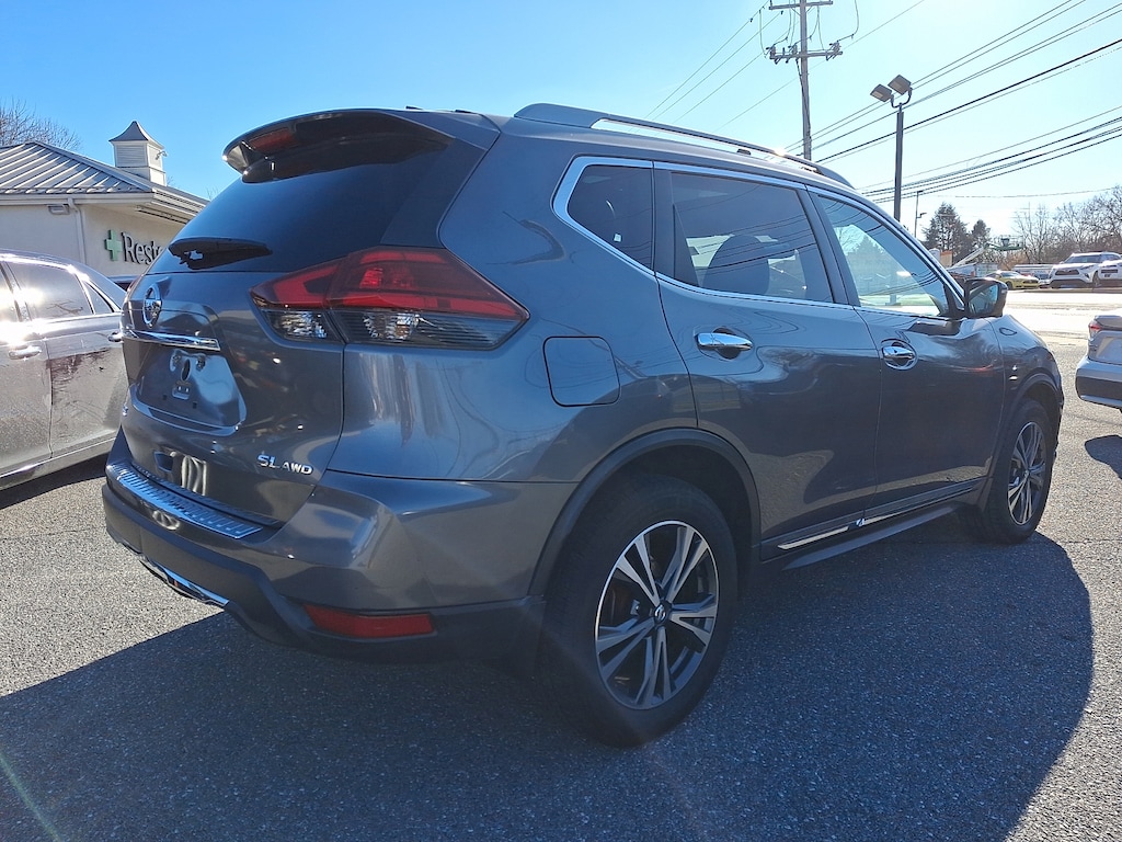 Used 2017 Nissan Rogue SL SUV