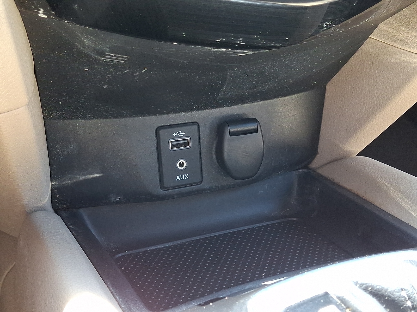 2017 Nissan Rogue SV - Photo 25