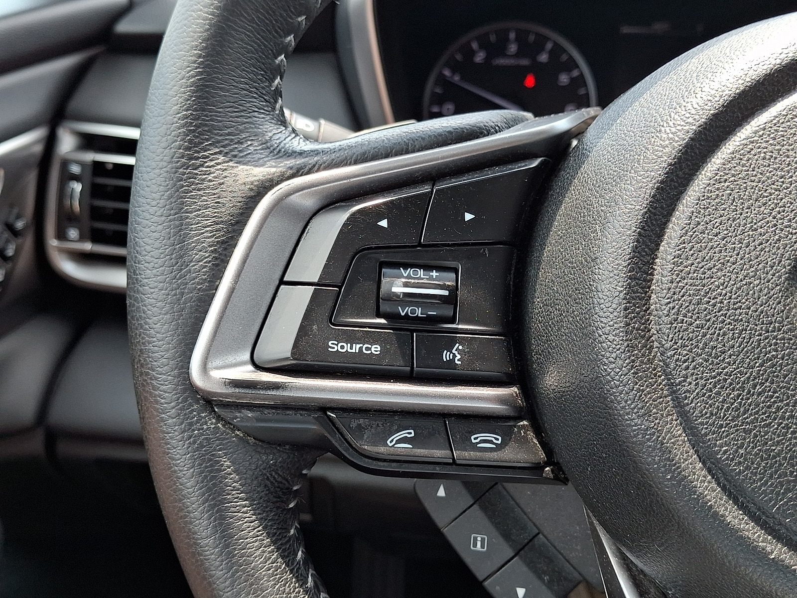 2020 Subaru Outback Limited - Photo 24