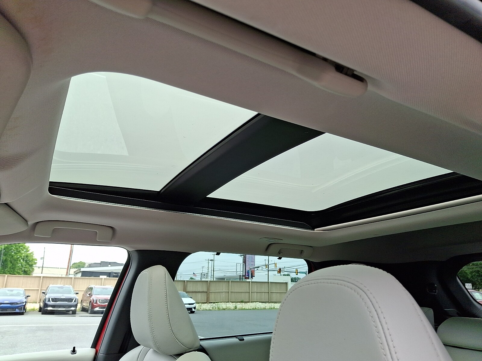 2023 Mitsubishi Outlander SEL - Photo 17