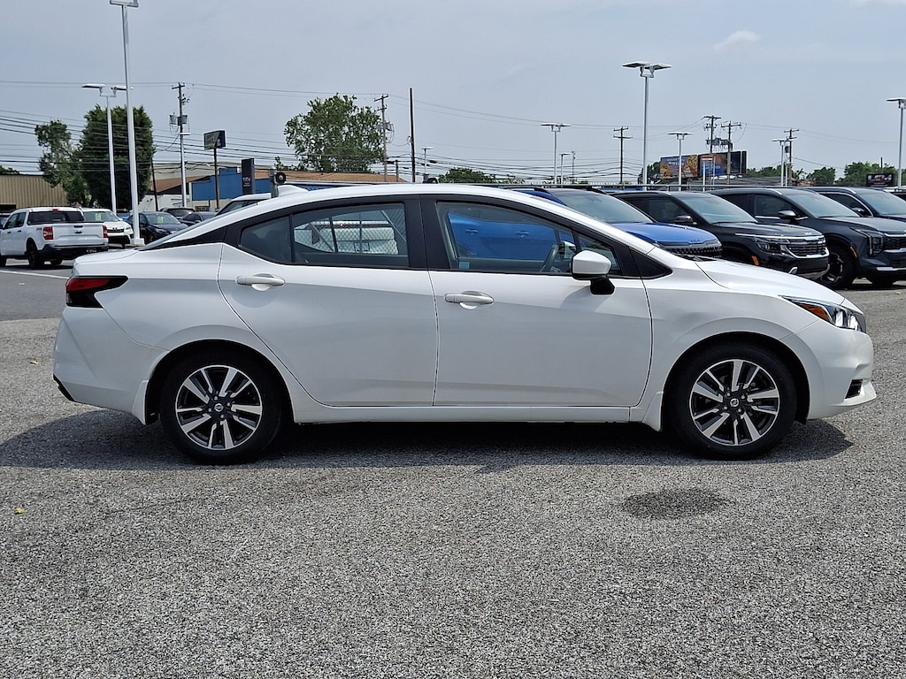 Used 2022 Nissan Versa 1.6 SV Sedan
