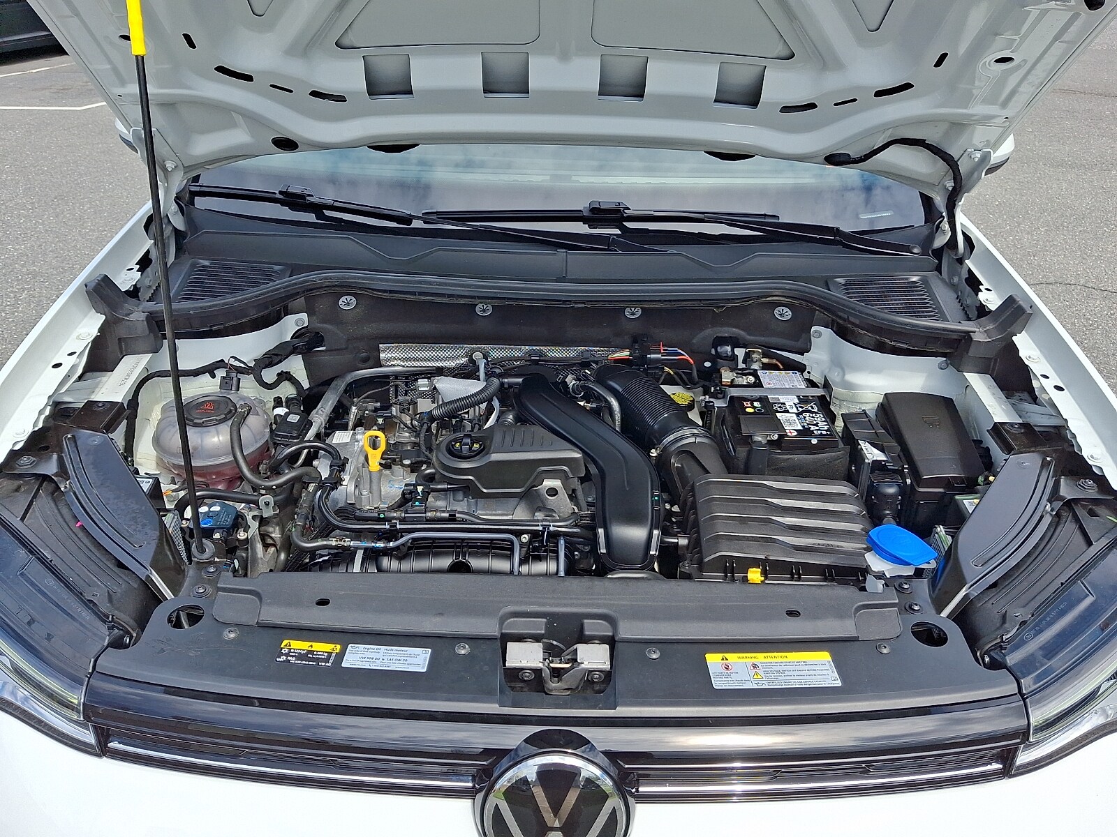 2025 Volkswagen Taos SE - Photo 29