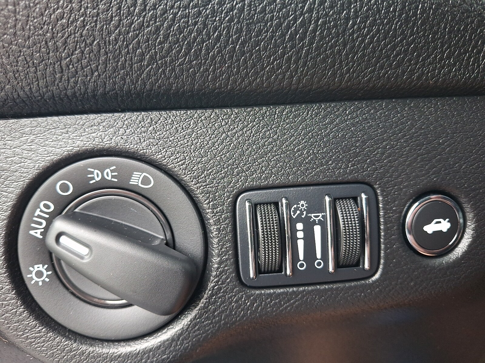 2023 Dodge Challenger R/T - Photo 26