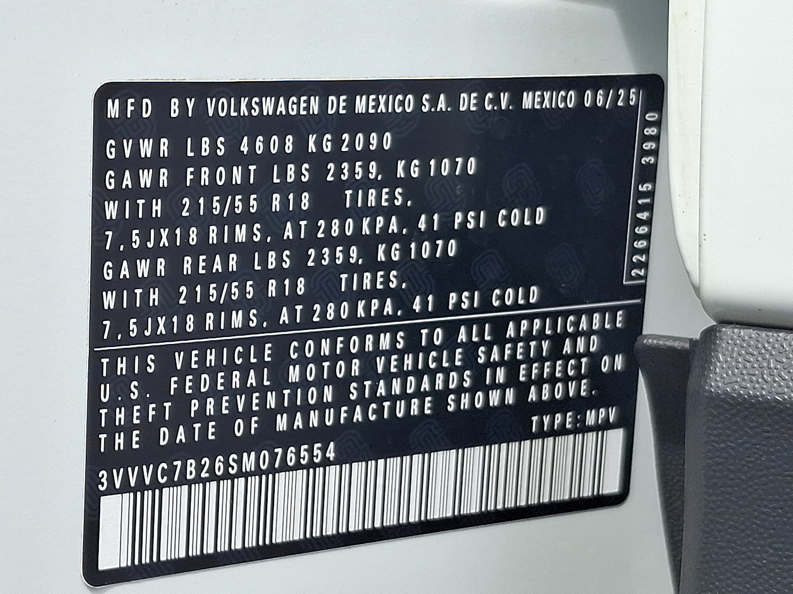 2025 Volkswagen Taos SE - Photo 28