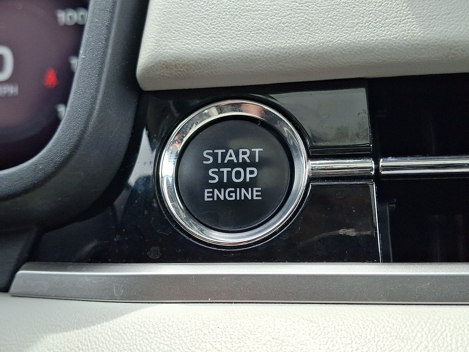 2023 Mitsubishi Outlander SEL - Photo 28
