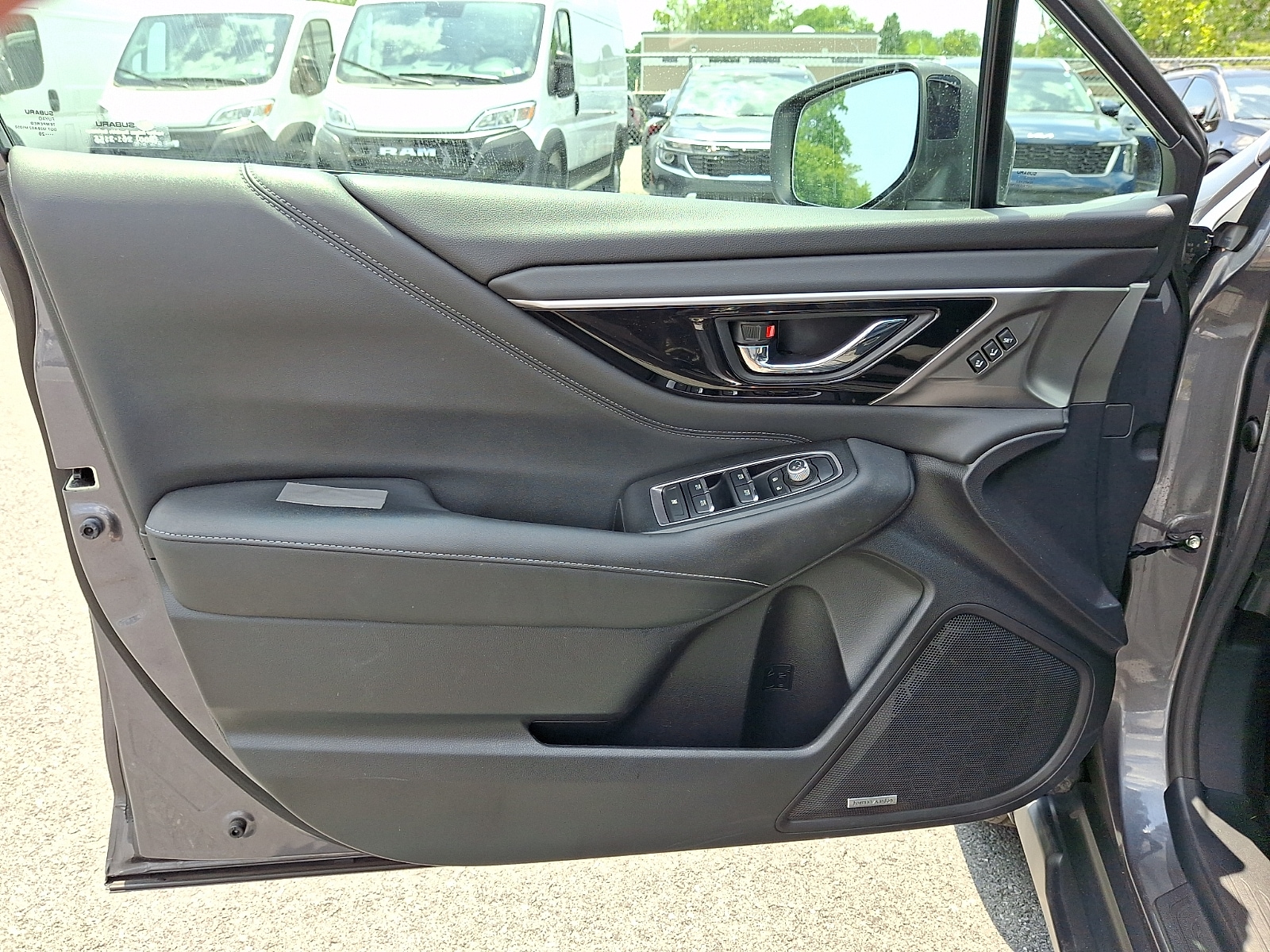 2020 Subaru Outback Limited - Photo 15