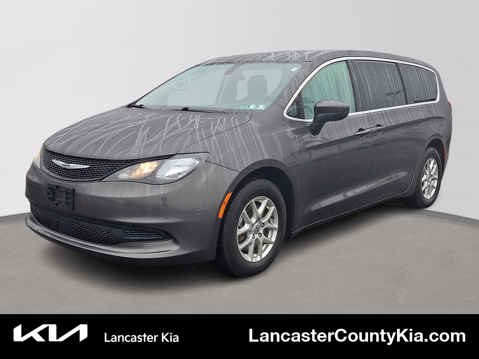 2022 Chrysler Voyager LX